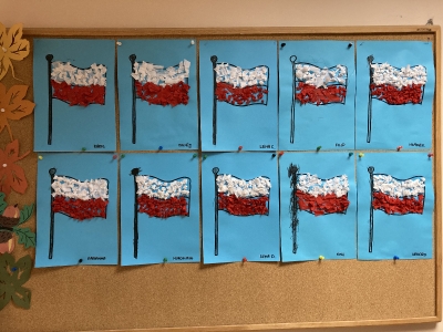 GR. I ZUCHY - Symbole narodowe - biało-czerwona flaga_26
